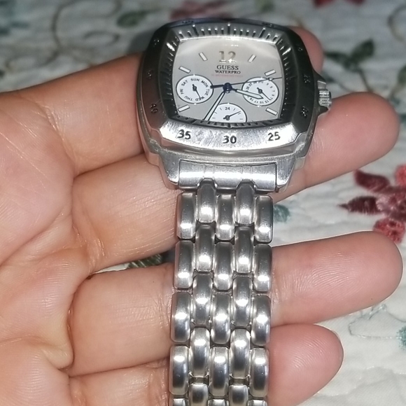 GUESS WATERPRO CHRONOGRAPH 50METERS/16FT WATCH main image 6